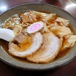 あたごや食堂 - 料理写真:ワンタンメン