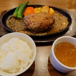 タカサキハンバーグ - 料理写真:オリジナルハンバーグのふつう（1230円）