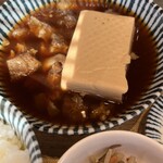 Nikudofu to Lemon Sour Taishu Shokudo Yasubee Asti Mishima Sausu Ten - 肉豆腐（黒）