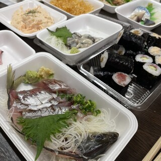 呑める魚屋 魚徳 - 料理写真: