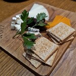 ZION イタリアン＆スペイン - チーズ盛り合わせ：2,400円