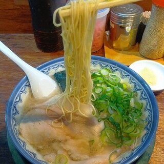 博多とんこつ 天神旗_1