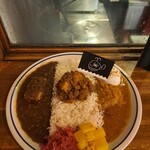 CURRY SHOP くじら - 