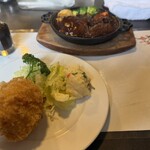 グリル佐久良 - ビーフシチューとクリームコロッケ半人前