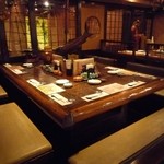 郷土料理居酒屋 おいどん - 趣のあるテーブル席