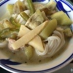 ピー - なすのグリーンカレーと素麺