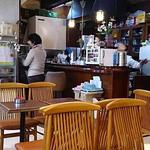 アルファ - 喫茶 アルファ ＠板橋本町 店内