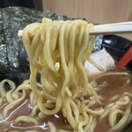 横浜ラーメン 武蔵家 - 麺
