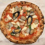 薪窯PIZZERIA Meglio - ペスカトーレ