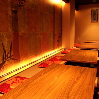 寧靜氛圍的現代中式餐廳。包租，包房均可使用