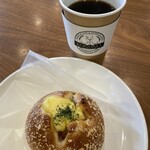 コグマ - 料理写真:ジャーマンポテトとブレンドコーヒー