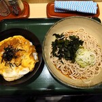 箱根そば - 料理写真:ミニカツ丼そばセット 830円