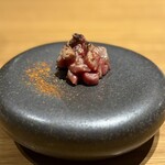 scica - ラムのユッケ