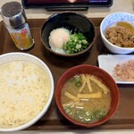 すき家 - 料理写真:「牛まぜのっけ朝食 ごはん並盛」420円税込み→390円税込み♫