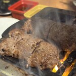 焼肉一心たん助 旦 - 