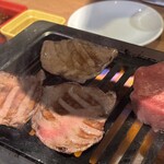焼肉一心たん助 旦 - 
