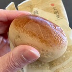 文明堂 - 料理写真:栗饅頭129円