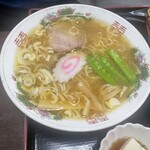 久美食堂 - 全然半じゃない半ラーメン