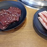 カルビ屋三夢 - 料理写真:牛レバー   まんぷく牛カルビ