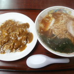 Miyoshiya - ラーメンと半カレーセット