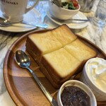 カフェタナカ - 厚切り小倉トーストセット