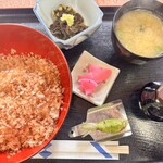七滝茶屋 - ご飯もふっくらでした