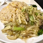 揚子江分店 - トロミ輝く 椎茸炒飯✨️