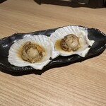 鶏と釜めし 完全個室 うずまき。 - 殻付きホタテのバター醤油
