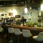 cafe かわのほとり - 店内