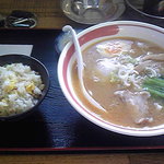 麺屋　ごんちゃん - 醤油ラーメンと半チャーハン