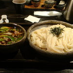 山元麺蔵 - 豚肉のつけ麺890円＋大盛り110円