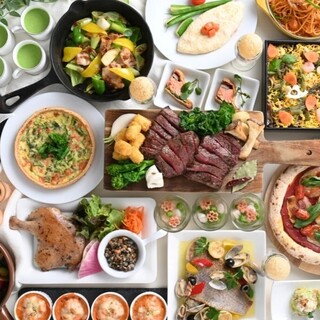 ライブキッチンとビュッフェ料理＆スイーツを愉しむ美食空間