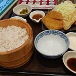 おひつごはん四六時中 - 料理写真:お昼の鶏天&さっくりメンチカツ定食(ごはん大盛)