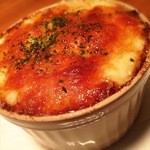 savoy - パリジャン
      （フランスパンとカマンベールのココットグラタン）