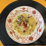 五右衛門 - 料理写真:タコのペペロンチーノ