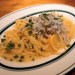 バール チッチャ - 和歌山県'山利'のしらすとレモンのペペロンチーノ