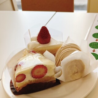 カフェ・ド・シナモニ_0