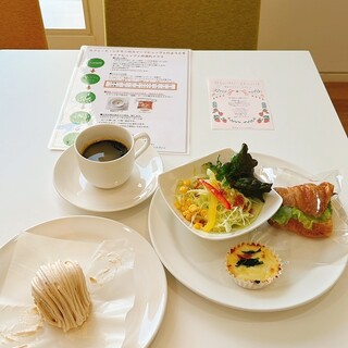 カフェ・ド・シナモニ_1