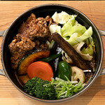 SAMA - 料理写真:ジンギスカンからあげカレー