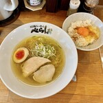 泡系しおとんこつラーメン べらしお - 