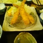 とんかつ いわい - 海老フライ