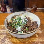 山中房 - 料理写真:オリジナリティ溢れるジャージャーめん。半端ねぇ肉味噌量