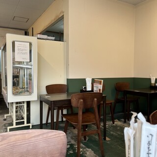 水口寿志亭 市場の食堂 _2