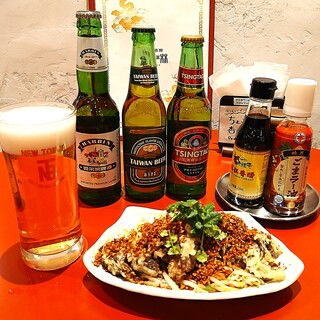 当店イチオシ!!おつまみチャーシューとビールをどうぞ!!