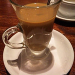 スバカマナ - ベトナムコーヒー、練乳を混ぜた様子。