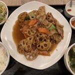 チャイナ ダイニング 羽龍 - Aランチ：豚肉と蓮根炒め