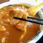 仁や - カレー南ばん（うどん）の豚肉