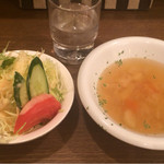 グリル 北斗星 - サラダとスープ
