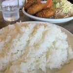 ロペ - ライス大盛り、ツヤツヤで美味しいご飯でした