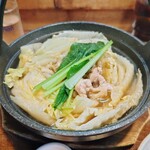 海鮮味処 亀吉 - 白菜と鶏肉のポン酢鍋